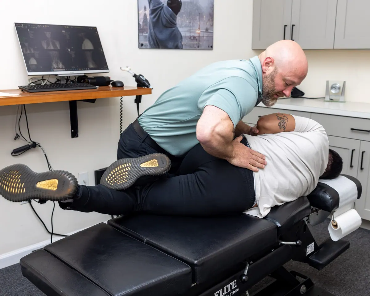 Chiropractic care prevent hip pain injuries