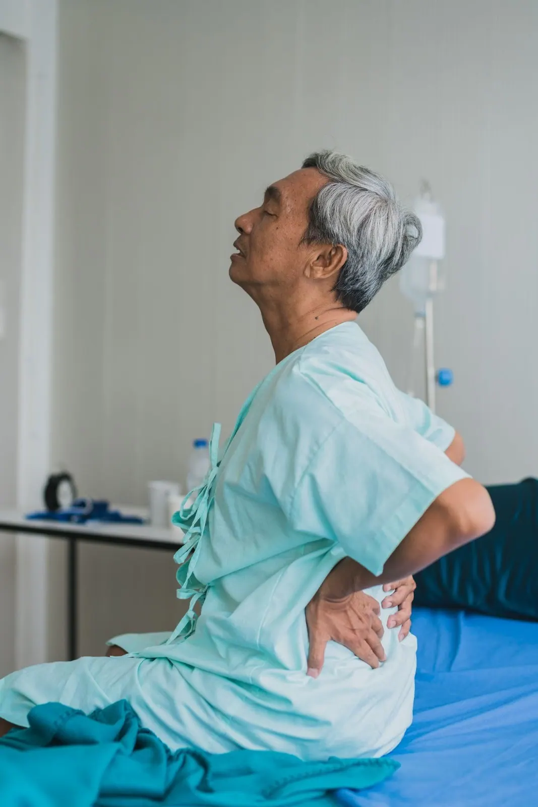 Chiropractic care vs surgery a comparison for sciatica relief